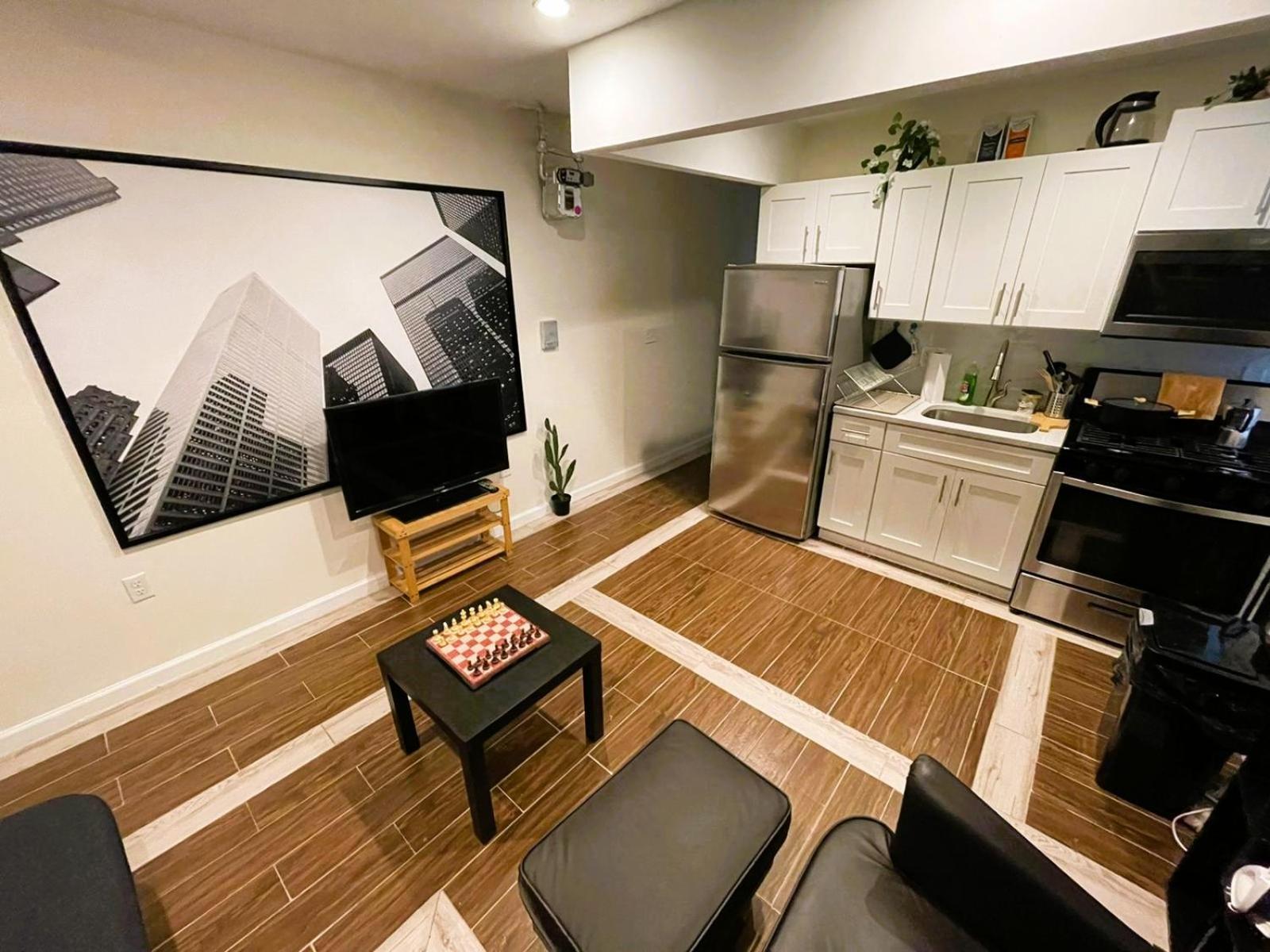 2 Bedrooms Flat 5 Minutes From Times Square Pangsapuri *